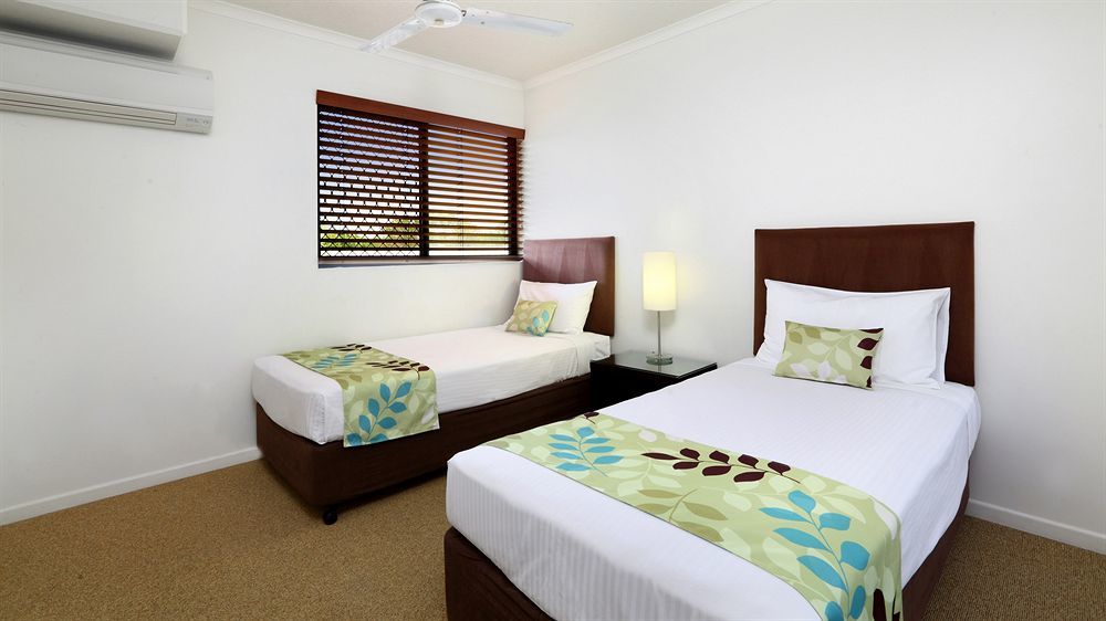 พอร์ทโตเบลโล บาย เดอะ ซี โฮเต็ล Aparthotel กาเลาดรา ภายนอก รูปภาพ