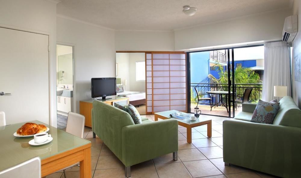 พอร์ทโตเบลโล บาย เดอะ ซี โฮเต็ล Aparthotel กาเลาดรา ภายนอก รูปภาพ